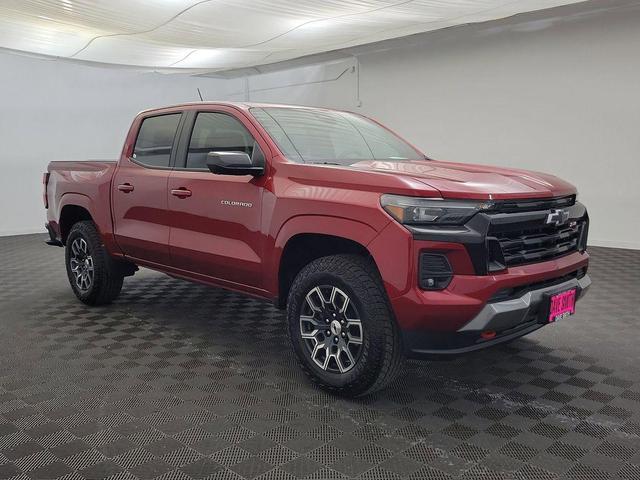 Photo of 2025 Radiant Red Tintcoat Chevrolet Colorado