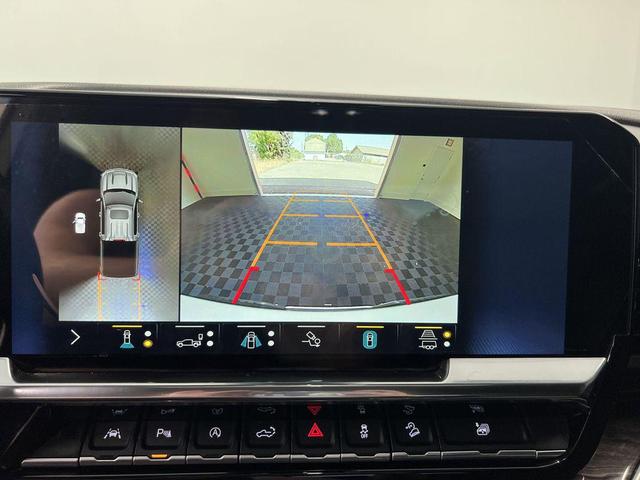 Photo of 2022 Summit White Chevrolet Silverado 1500