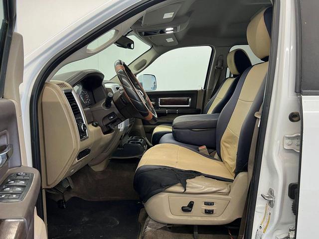 Photo of 2010 Whi Dodge Ram 3500