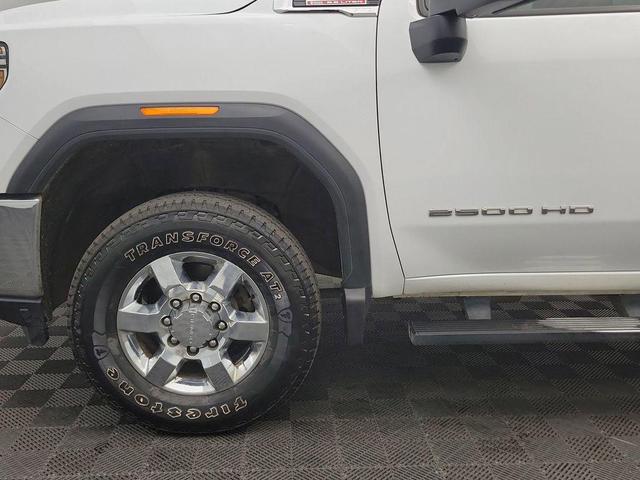 Photo of 2021 Summit White GMC Sierra 2500
