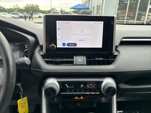 Photo of 2024 Silver Sky Metallic Toyota RAV4