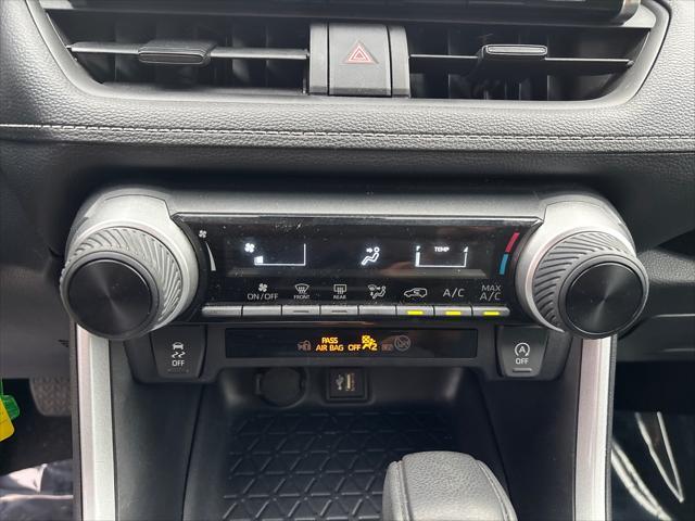 Photo of 2024 Silver Sky Metallic Toyota RAV4