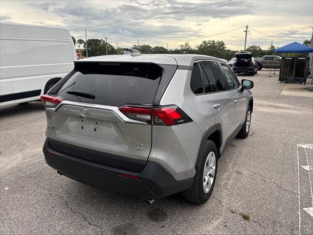 Photo of 2024 Silver Sky Metallic Toyota RAV4