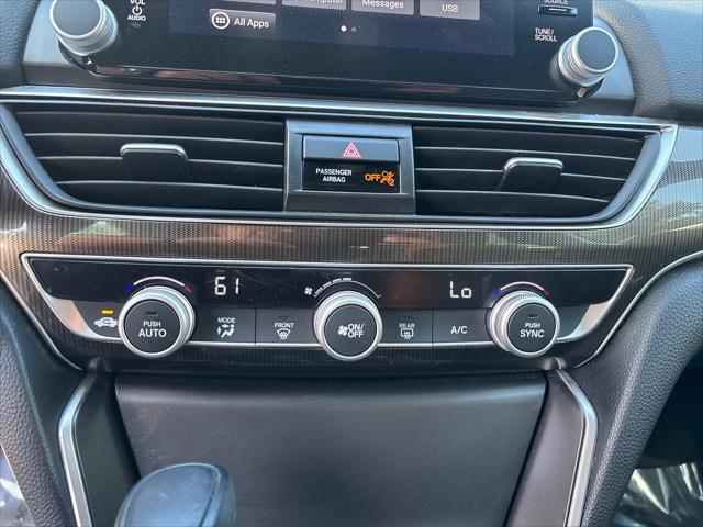 Photo of 2018 Platinum White Pearl Honda Accord