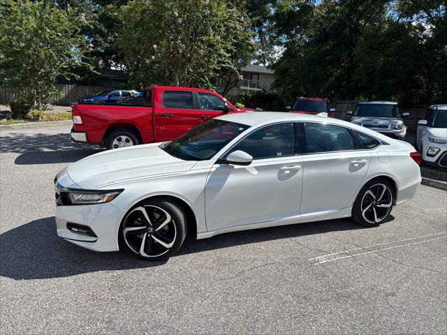 Photo of 2018 Platinum White Pearl Honda Accord