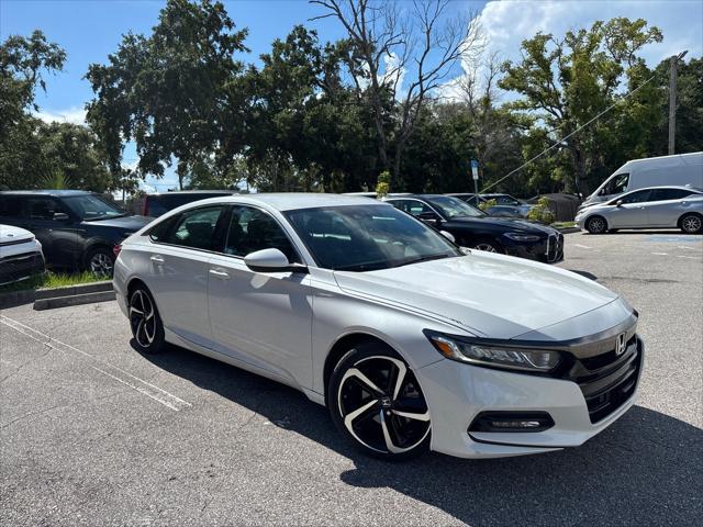 Photo of 2018 Platinum White Pearl Honda Accord