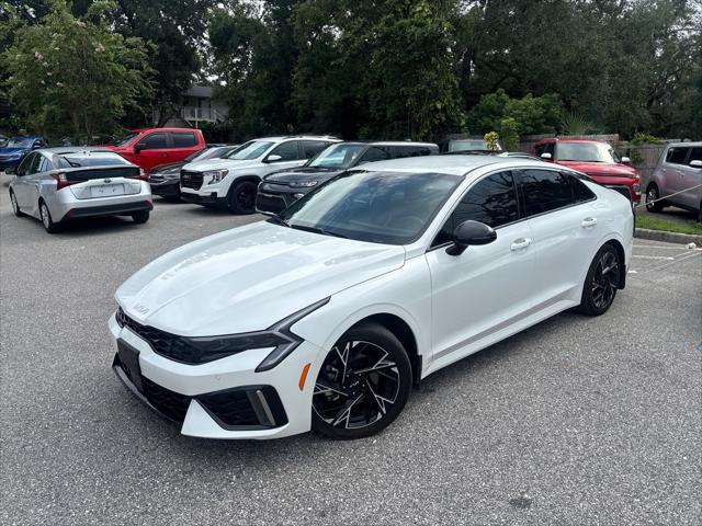Photo of 2025 Snow White Pearl Kia K5