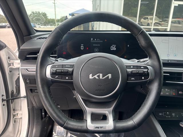 Photo of 2025 Snow White Pearl Kia K5