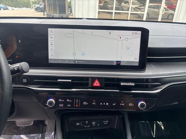 Photo of 2025 Snow White Pearl Kia K5