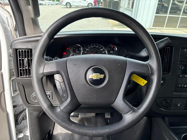 Photo of 2018 Summit White Chevrolet Express 2500