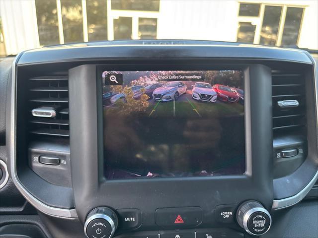 Photo of 2023 Diamond Black Crystal Pearlcoat RAM 1500
