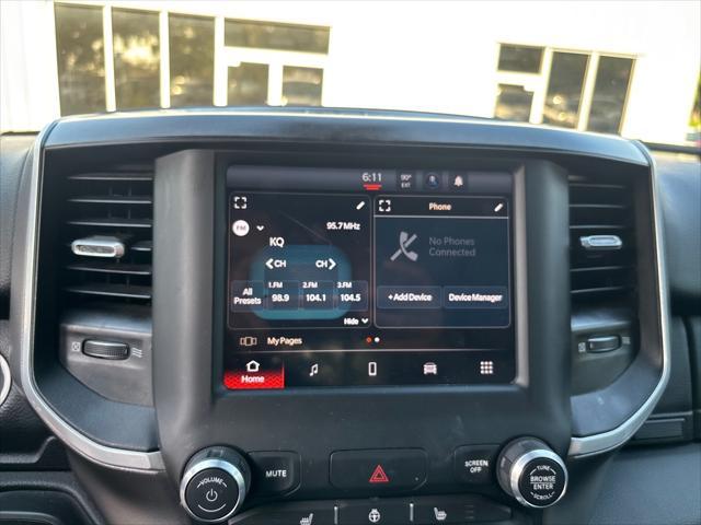 Photo of 2023 Diamond Black Crystal Pearlcoat RAM 1500