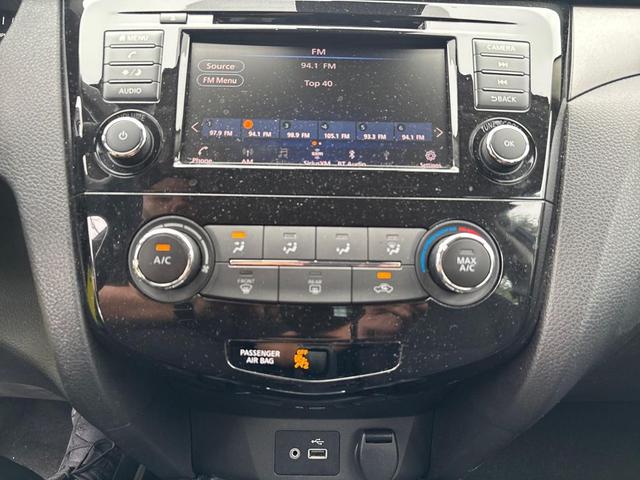 Photo of 2020 Magnetic Black Pearl Nissan Rogue Sport
