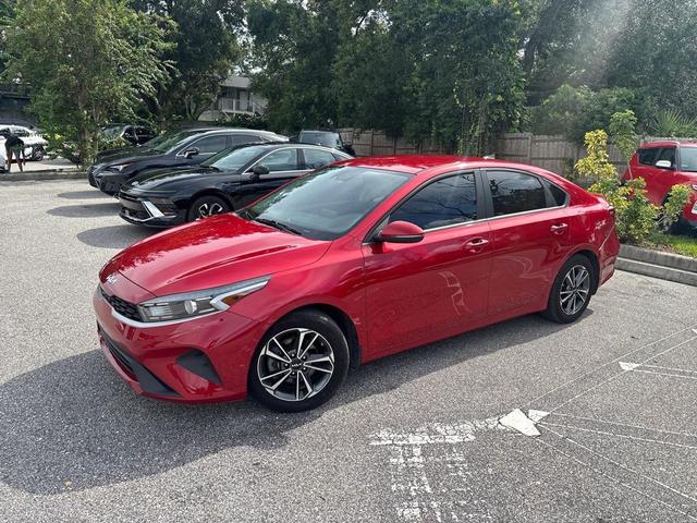 Photo of 2022 Currant Red Kia Forte