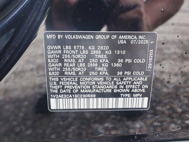 Photo of 2025 Deep Black Pearl Volkswagen Atlas Cross Sport