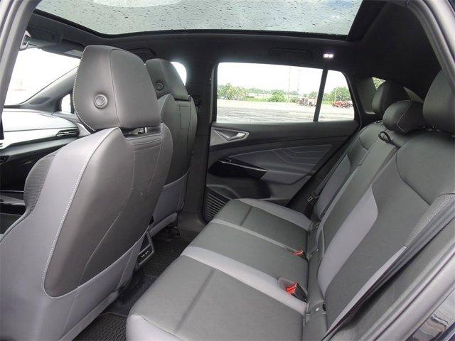 Photo of 2025 Deep Black Pearl Volkswagen ID.4