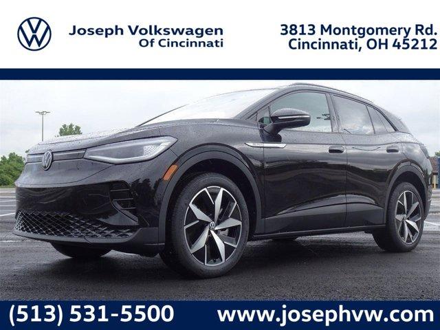 Photo of 2025 Deep Black Pearl Volkswagen ID.4