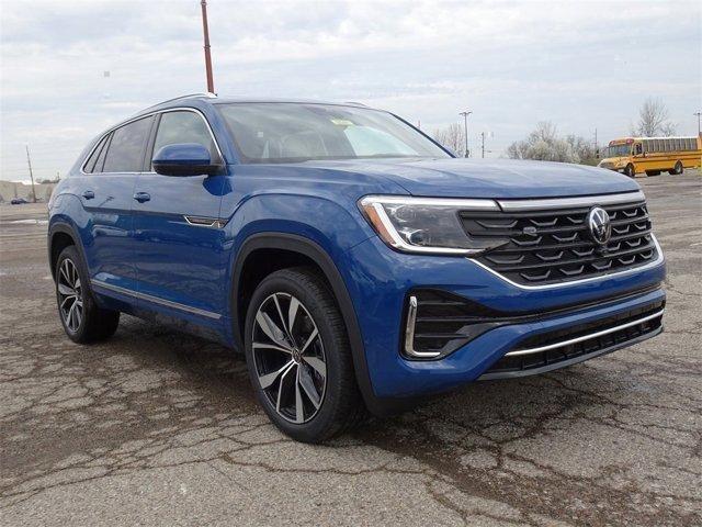 Photo of 2025 Mountainlakeblu Volkswagen Atlas Cross Sport