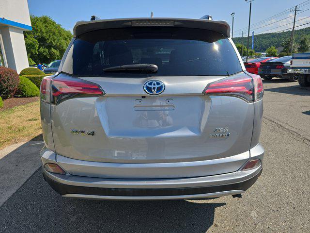 Photo of 2018 Silver Sky Toyota RAV4 Hybrid
