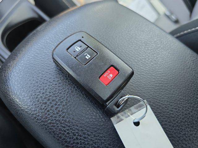 Photo of 2018 Silver Sky Toyota RAV4 Hybrid