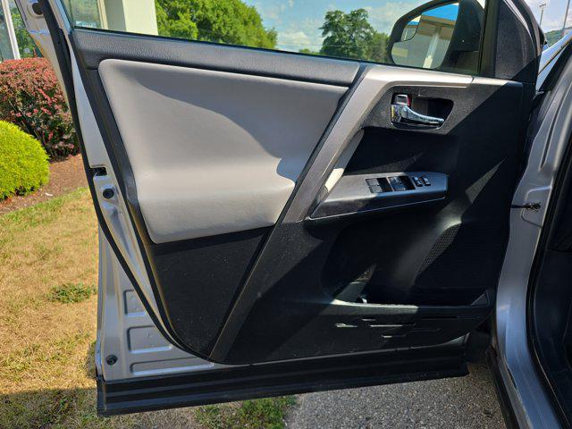 Photo of 2018 Silver Sky Toyota RAV4 Hybrid