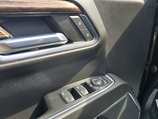 Photo of 2023 Onyx Black GMC Sierra 1500