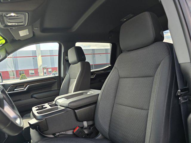 Photo of 2023 Onyx Black GMC Sierra 1500