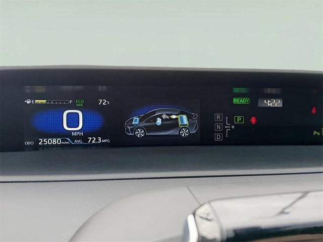 Photo of 2022 Wind Chill Pearl Toyota Prius Prime