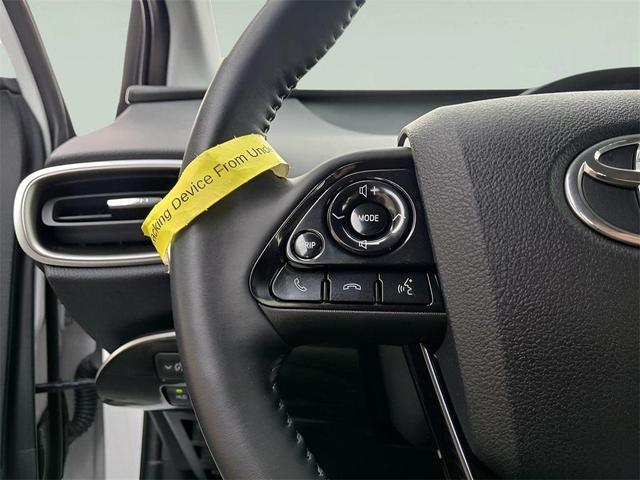 Photo of 2022 Wind Chill Pearl Toyota Prius Prime