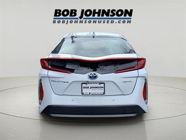 Photo of 2022 Wind Chill Pearl Toyota Prius Prime