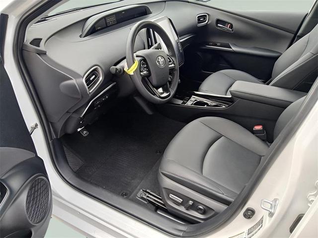 Photo of 2022 Wind Chill Pearl Toyota Prius Prime