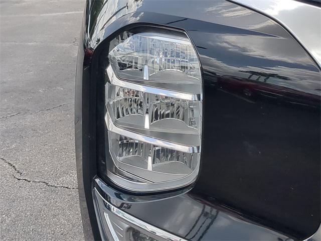 Photo of 2024 Black Diamond Mitsubishi Outlander