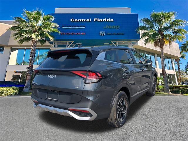 Photo of 2024 Gravity Gray Kia Sportage