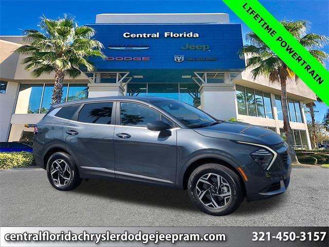 Photo of 2024 Gravity Gray Kia Sportage