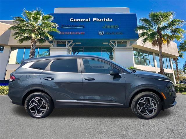 Photo of 2024 Gravity Gray Kia Sportage
