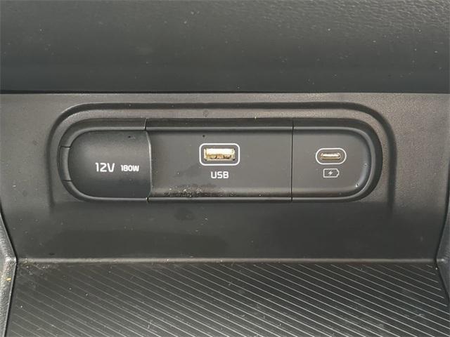 Photo of 2024 Gravity Gray Kia Sportage