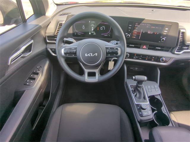 Photo of 2024 Gravity Gray Kia Sportage