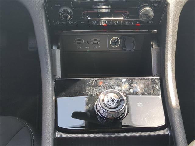 Photo of 2025 Baltic Gray Metallic Clearcoat Jeep Grand Cherokee L
