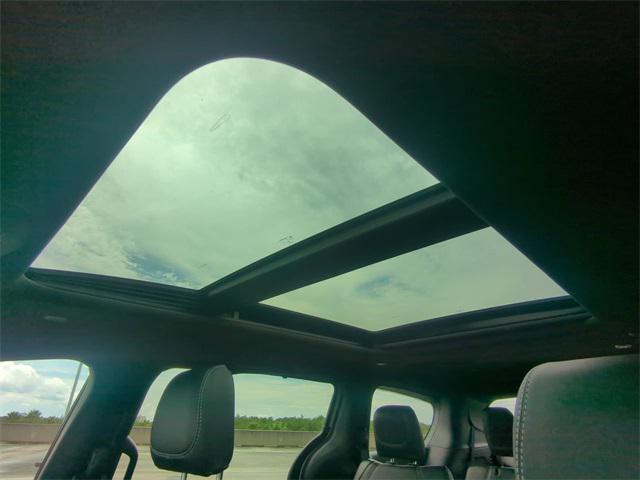Photo of 2026 Mist Chrysler Pacifica