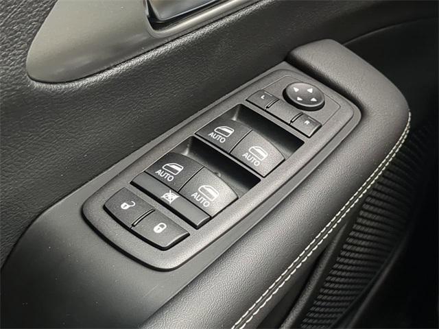 Photo of 2026 Mist Chrysler Pacifica