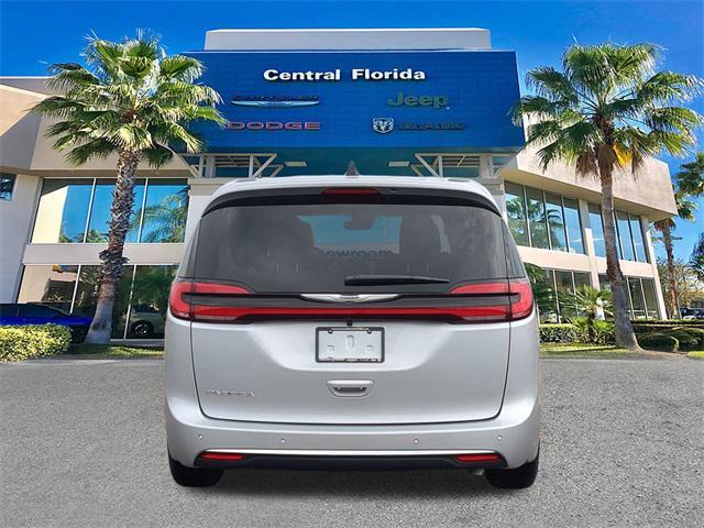 Photo of 2026 Mist Chrysler Pacifica