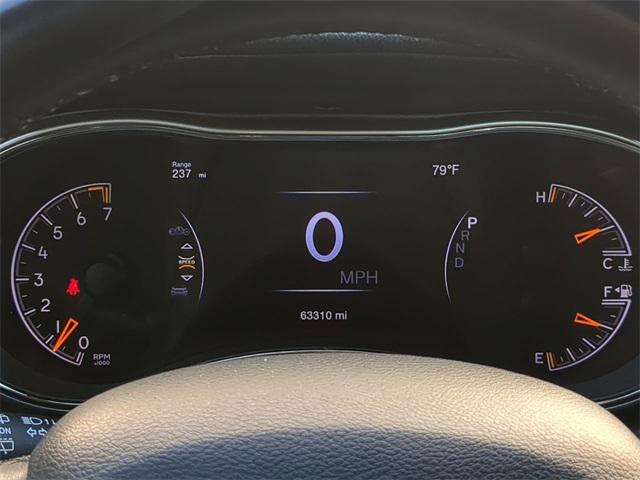Photo of 2019 Diamond Black Crystal Pearlcoat Jeep Grand Cherokee