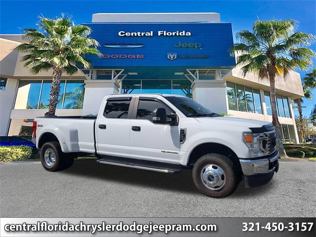 Photo of 2020 Oxford White Ford F-350