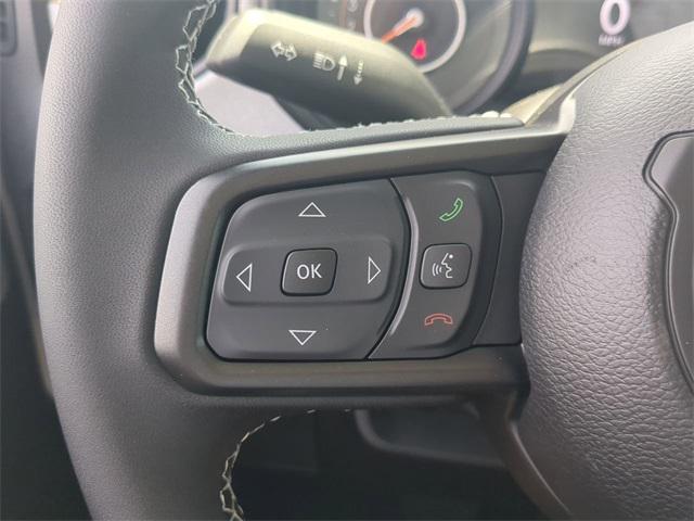 Photo of 2025 Bright White Clearcoat Jeep Gladiator