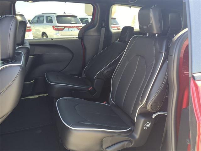 Photo of 2025 Red Hot Pearlcoat Chrysler Pacifica