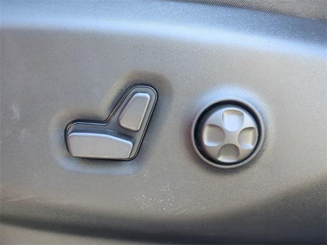 Photo of 2025 Red Hot Pearlcoat Chrysler Pacifica