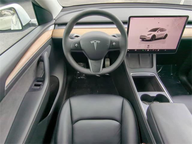 Photo of 2022 Pearl White Multi-Coat Tesla Model Y