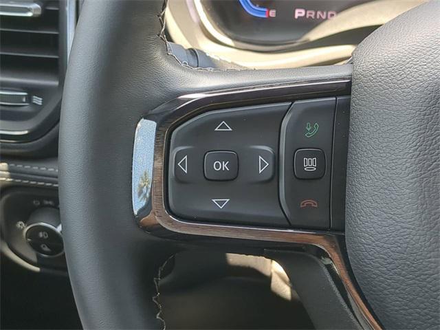 Photo of 2024 Diamond Black Crystal Pearlcoat RAM 2500