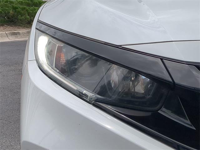 Photo of 2020 Platinum White Pearl Honda Civic