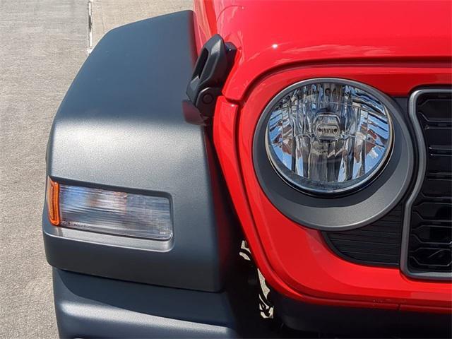 Photo of 2025 Firecracker Red Clearcoat Jeep Wrangler